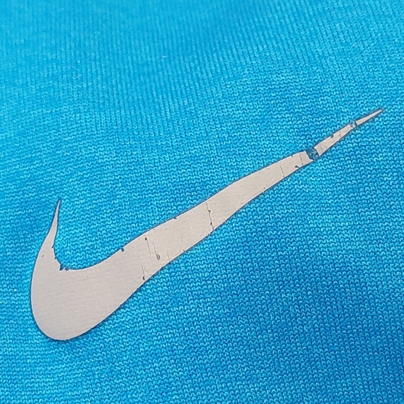 Crisp Blue Nike Dri-Fit Shirt Size Medium - Picture 4 of 6